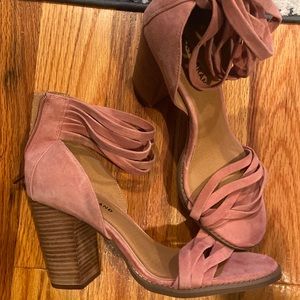 Lucky brand heeled sandals